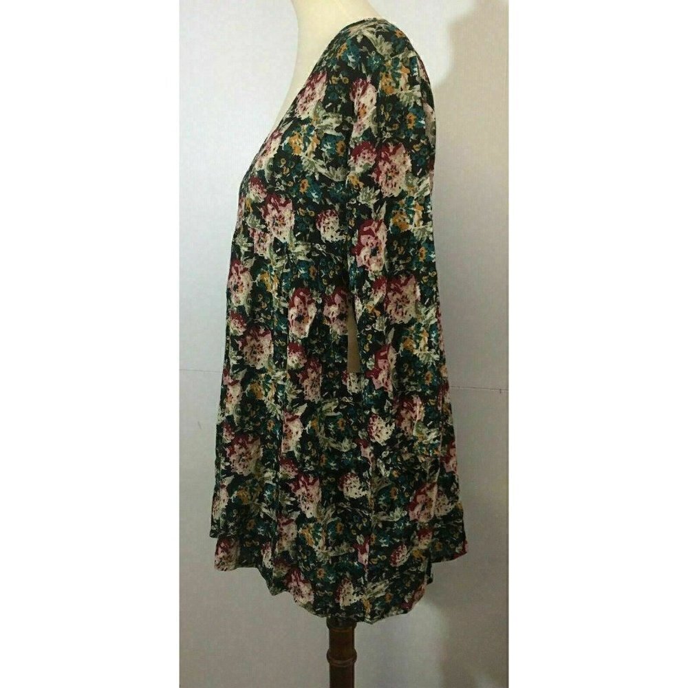 Knot Sisters Echo Park Flawless Floral Dress Multi Color Size Small NG33 - Picture 10 of 11
